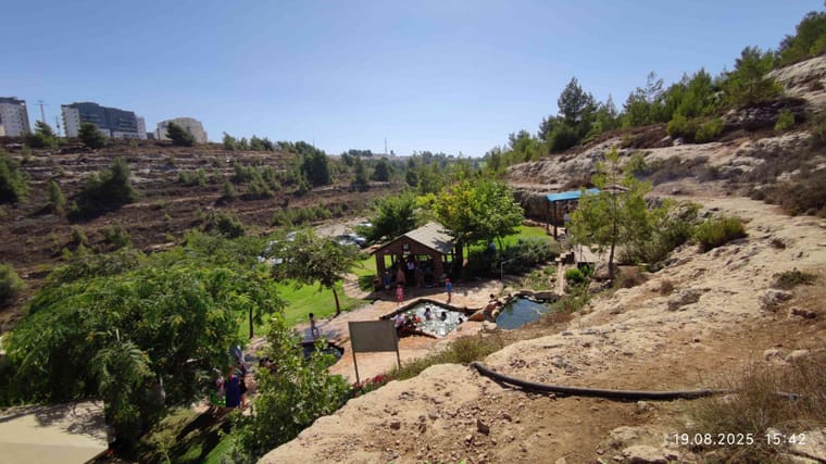 מעיין בית אל 2.jpg